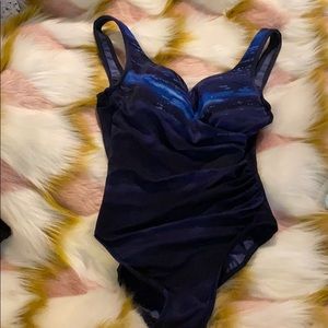 Miracle Suit (holds in stomach), Size 10